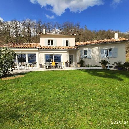 La Villa Moursoise 4 Etoiles Екстериор снимка