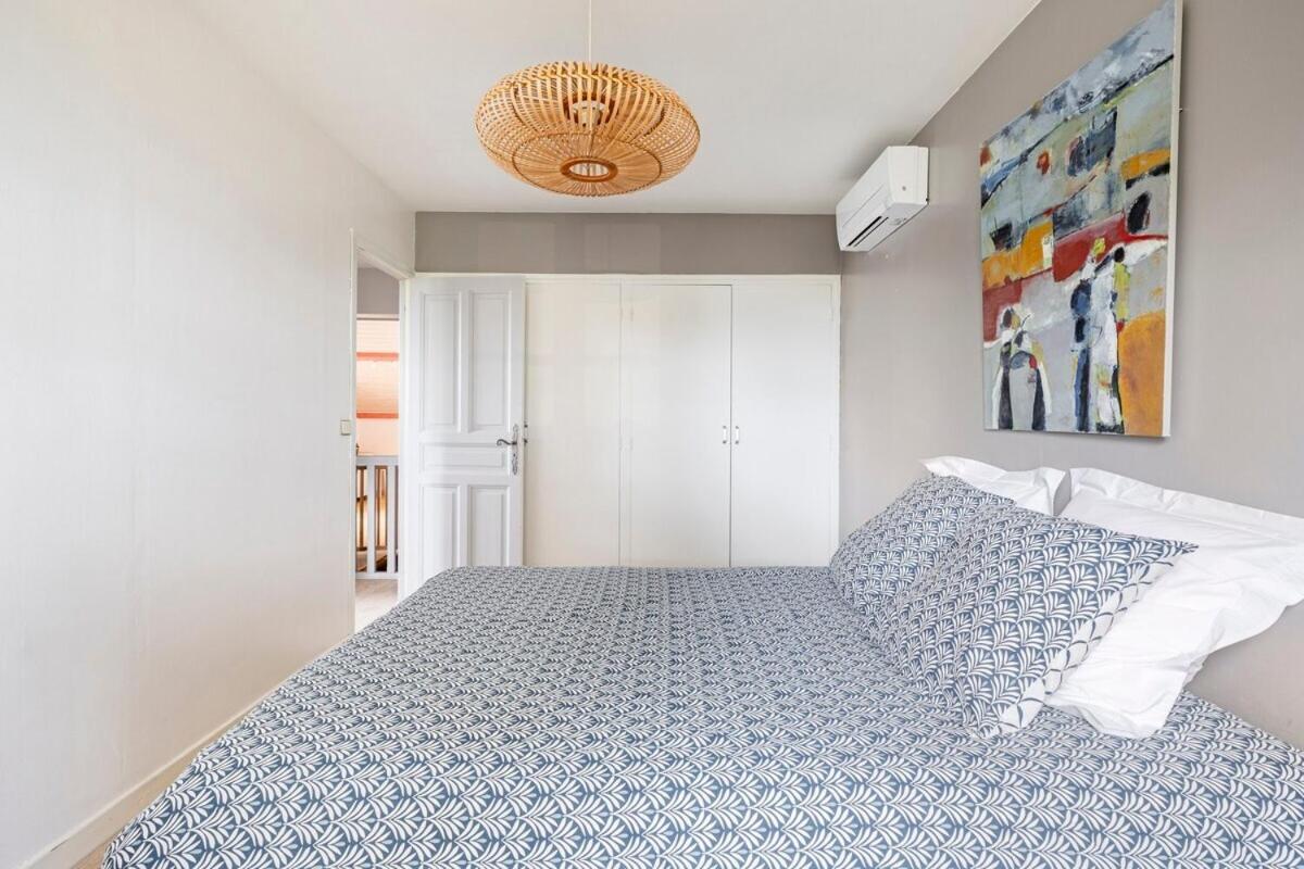 La Villa Moursoise 4 Etoiles Екстериор снимка