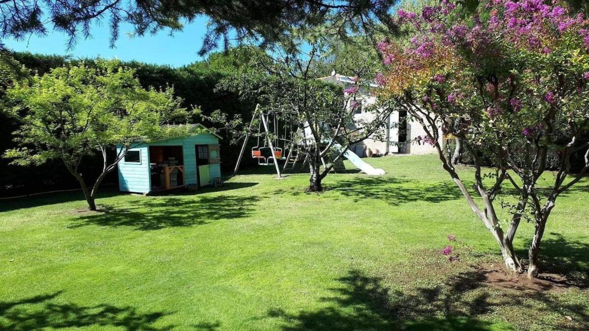 La Villa Moursoise 4 Etoiles Екстериор снимка